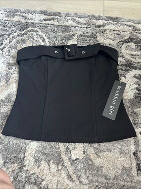 Madden Girl Black Belted Strapless top